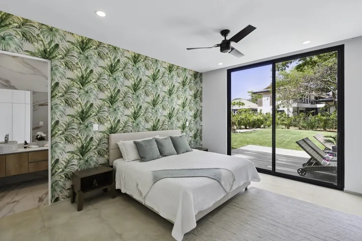 Furnished Entroterra bedroom opening onto the pool and garden